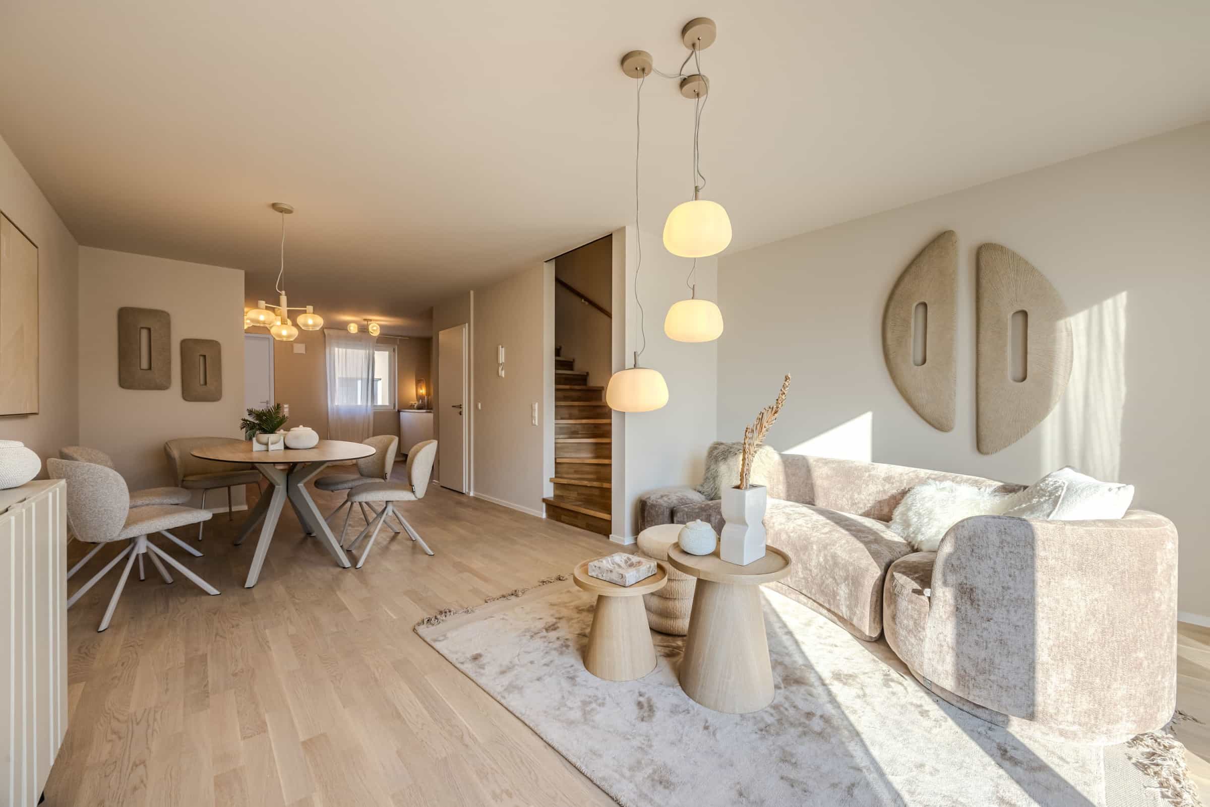 Designhaus mit Weinbergblick