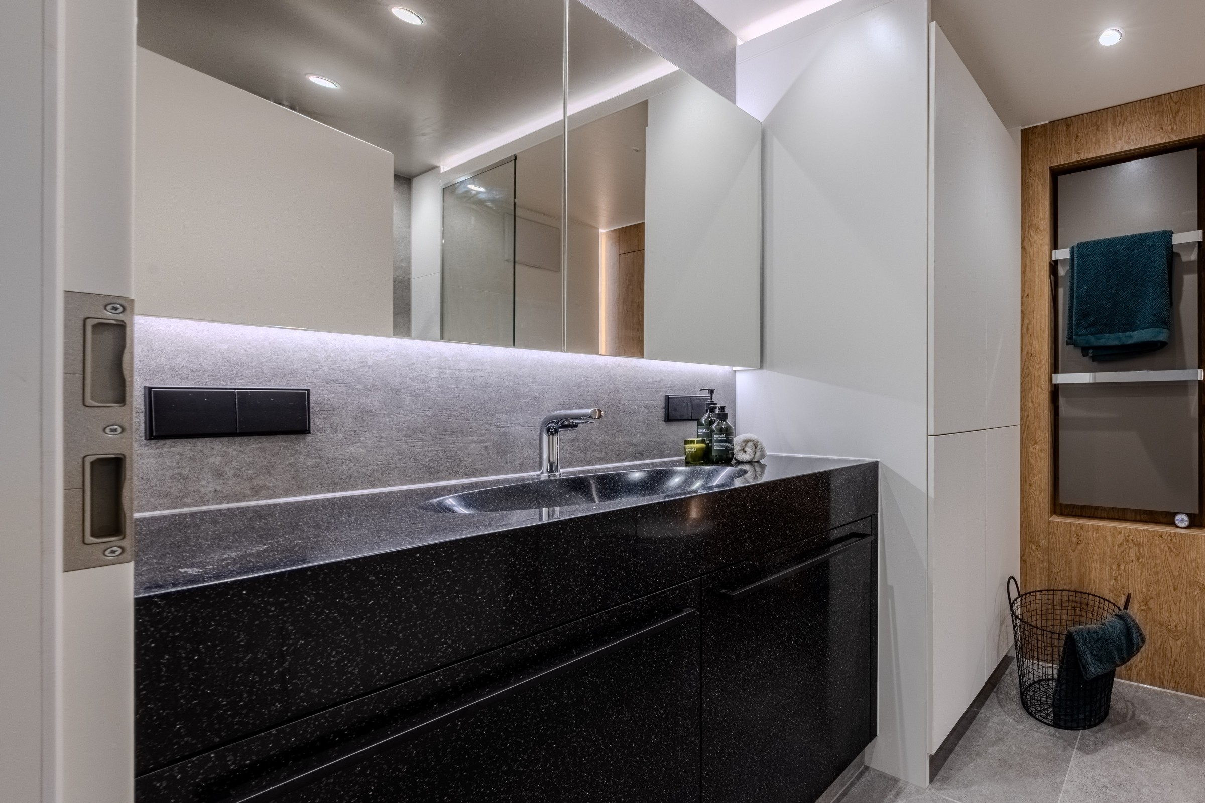 5 2062-HDR.jpg