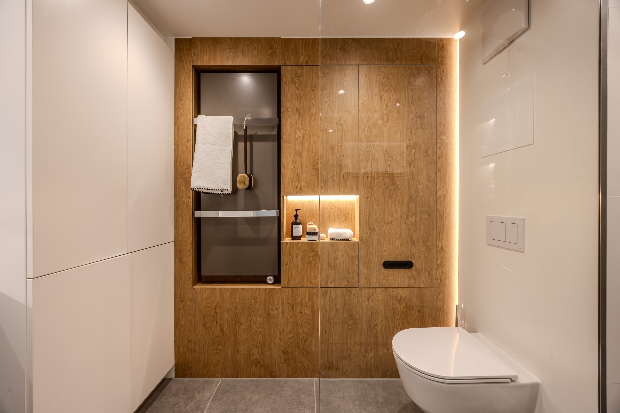 5 7696-HDR.jpg