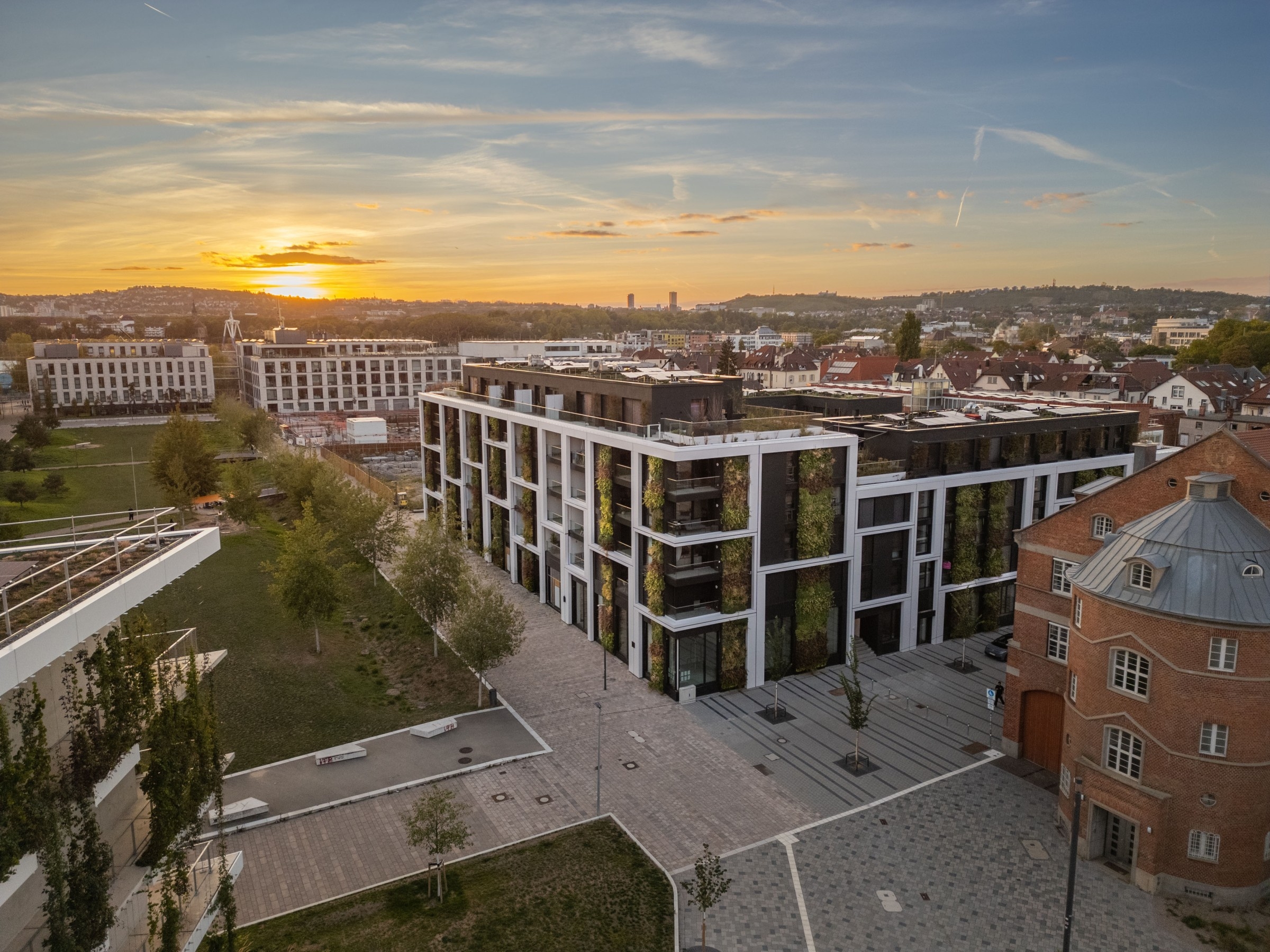Hero Bild Außenfassade.jpg