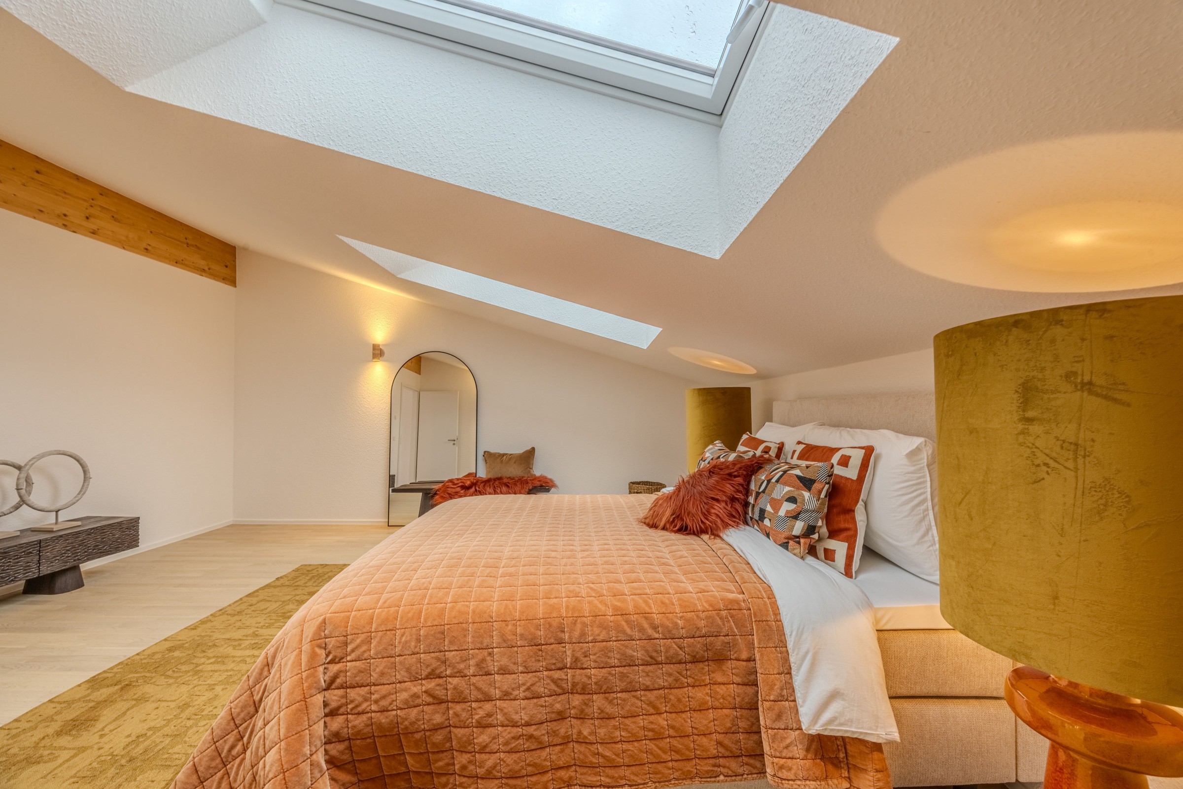 Schlafzimmer DG 5.jpg